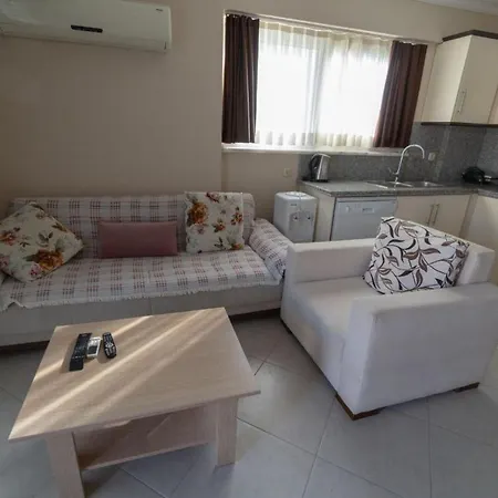 Apartment Luxury 2 Bed Minutes From Calis Beach, 1002