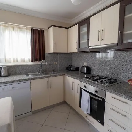 Luxury 2 Bed Minutes From Calis Beach, 1002 Apartment *