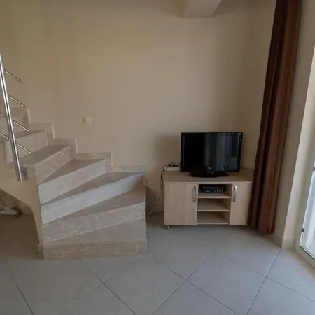Luxury 2 Bed Minutes From Calis Beach, 1002
